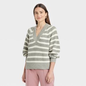 Women’s Striped V-neck Pullover Sweater